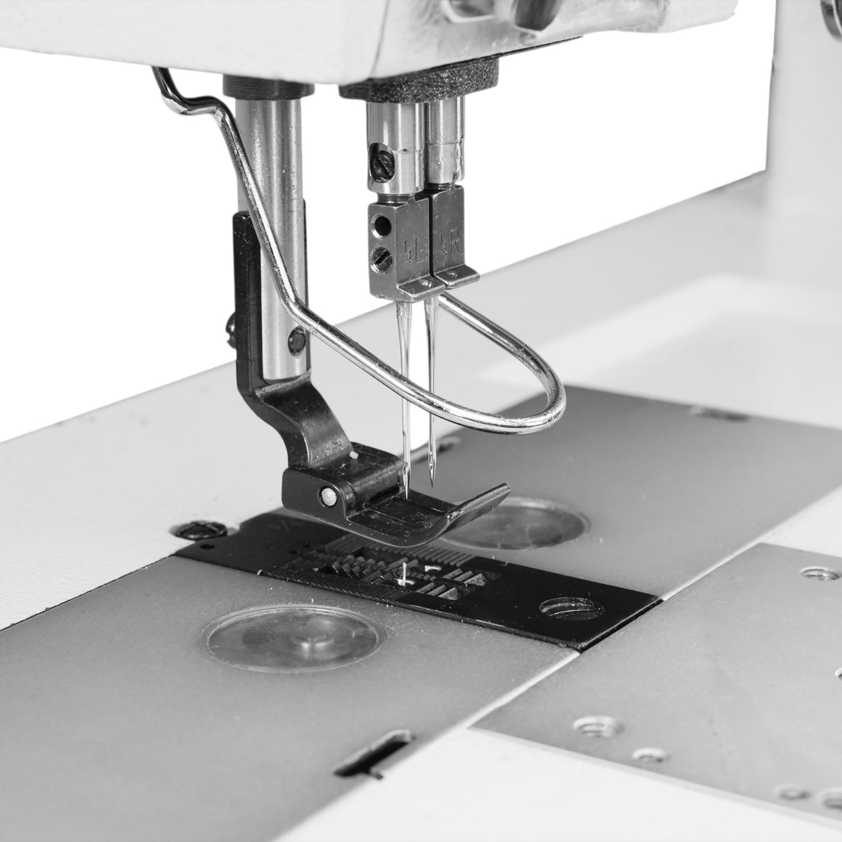 SPEEDWAY SW 845 Double Needle Split Bar, Needle Feed Lockstitch Industrial Sewing Machine Assembled with Table and Servo Motor Included