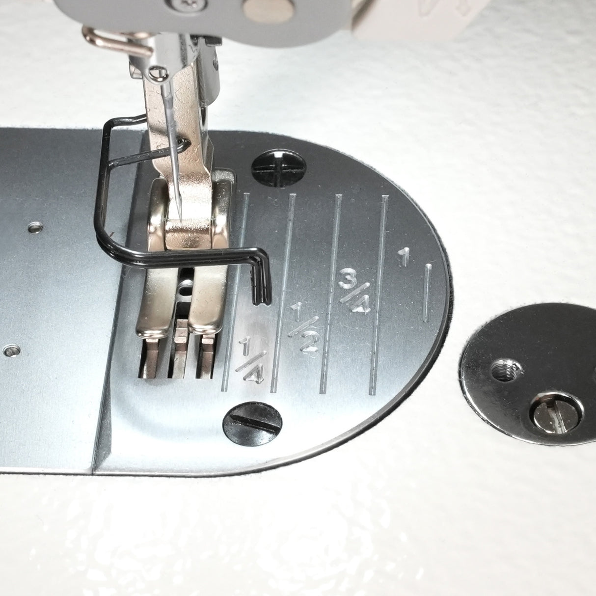 SPEEDWAY AI4 Material Recognition Automatic Direct Drive Lockstitch Sewing Machine with Electronic Tension & Thread Trimmer Complete Assembled with Table and Stand Included