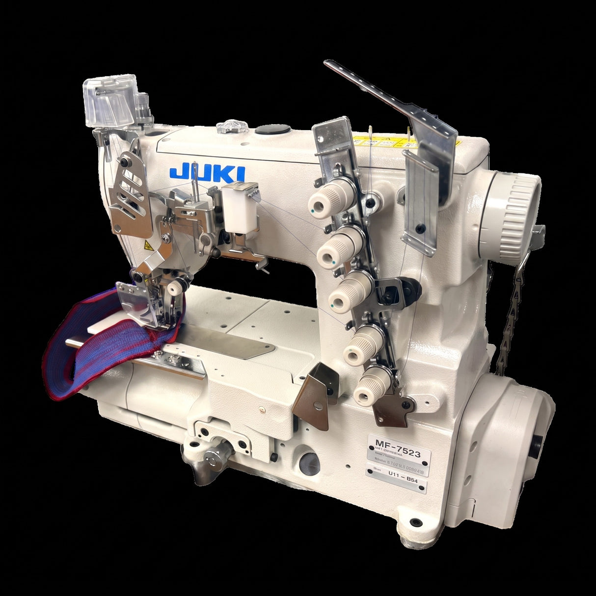 JUKI MF-7523U11 — Máquina recubridora de cama plana de tres agujas, ensamblada lista para usar con servomotor, mesa y base incluidas