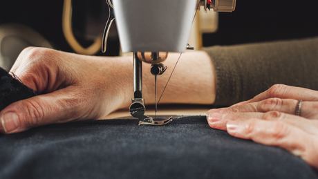 Choosing the Right Sewing Machine for Your Business Needs