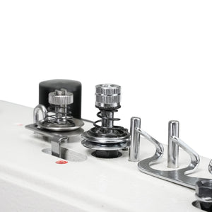 Máquina de coser botones de cadeneta SPEEDWAY SW 1377 D con motor integrado, mesa y soporte incluidos, con ruedas 