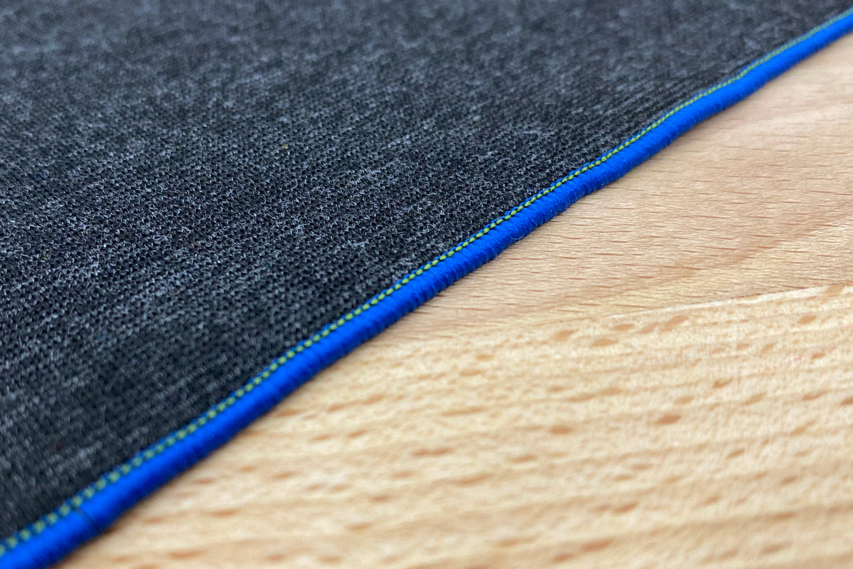 JACK E4S-3-02/233 3 Thread Overlock. Sewing edge