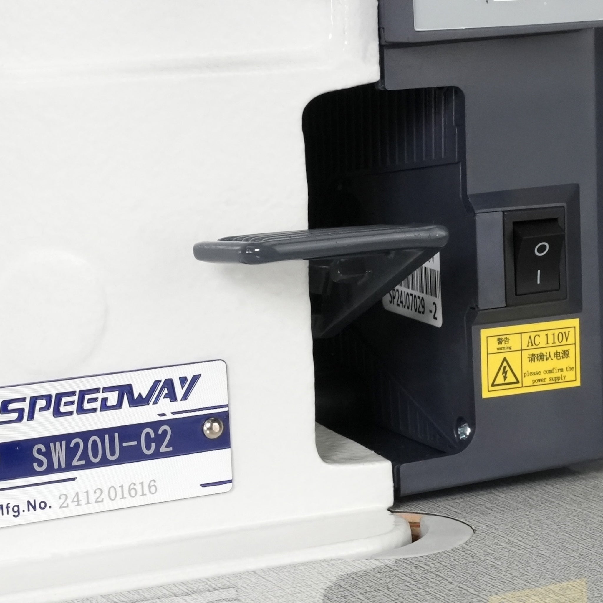 SPEEDWAY 20U-C2 High-Speed Zig-Zag Sewing Machine with Direct