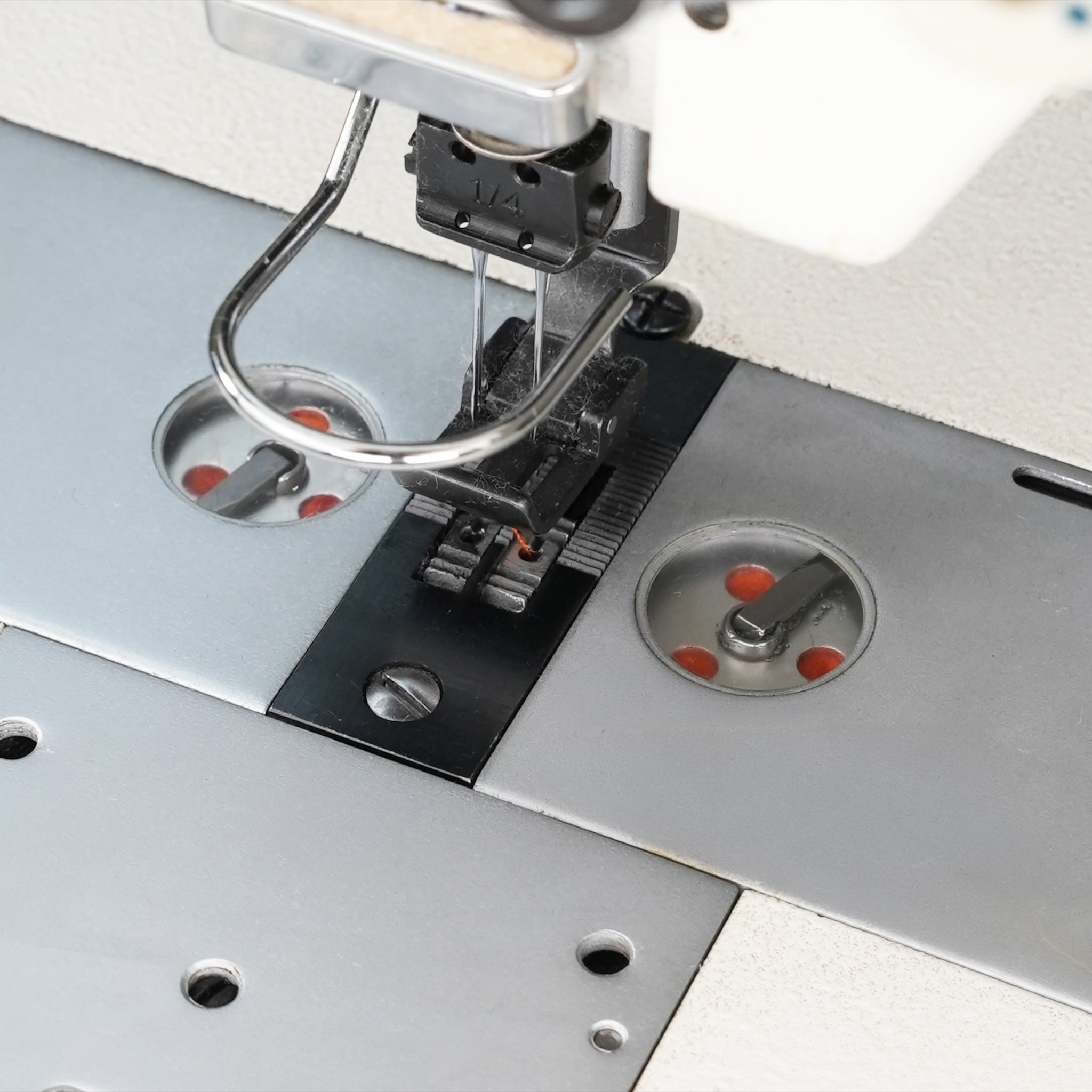 SPEEDWAY SW 872 Double Needle Large Bobbin, Needle Feed Lockstitch