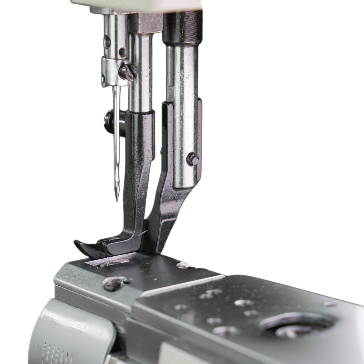 Supra Sewing Online, Llc Speedway SW 246 industrial sewing machine with unison feed and double capacity hook.
